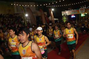 BIB: 15754, 5301
                            <button type="button" onclick="openModal(9884672)" class="btn btn-primary btn-sm float-right btn-popup" data-toggle="modal" data-target=".modal-high-quality">
                        <i class="fas fa-shopping-cart"></i> Add to Cart
                    </button>
                                            <button type="button" onclick="isThisMe(9884672, true)" class="btn btn-success btn-sm float-right btn-popup btn-isme hidden" data-toggle="tooltip" data-placement="bottom" title="นี่คือรูปของคุณใช่ไหม คลิกที่นี่เพื่อเอาเข้าอัลบั้ม">
                        <i class="fas fa-plus"></i> Add to album
                    </button>
                    <button type="button" onclick="isThisMe(9884672, false)" class="btn btn-warning btn-sm float-right btn-popup btn-isnotme hidden">
                        <i class="fas fa-ban"></i> Remove from album
                    </button>